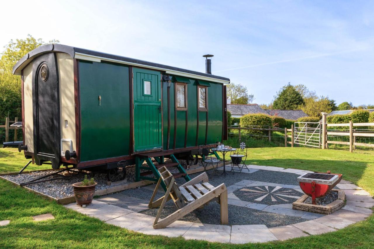 Dotties Retreat Vila Combe Martin Exterior foto